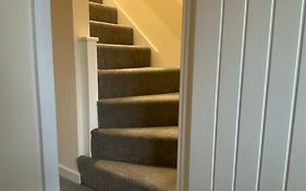 Pet Friendly Cottage Ashbourne With Parking